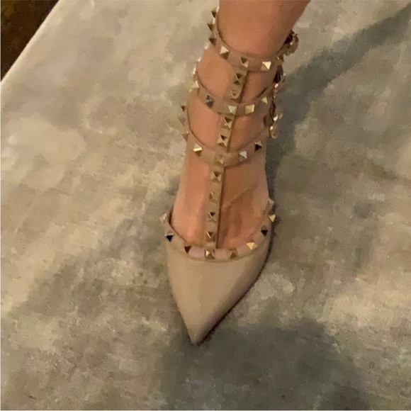 Valentino Garavani Shoes - Valentino rockstud heels 37.5 nude